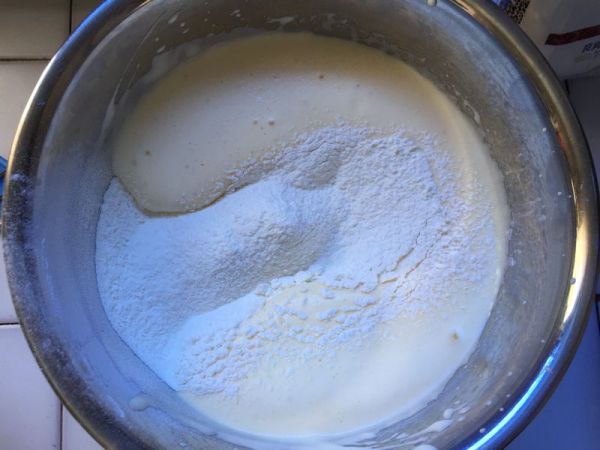 肉松甜甜圈蛋糕