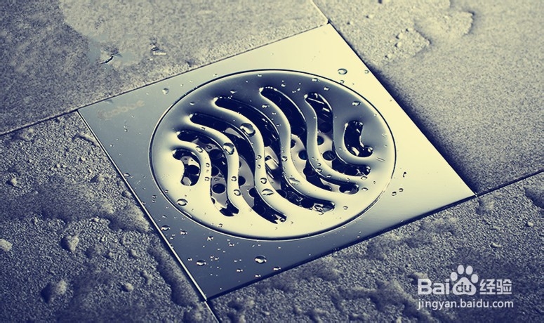 家里的卫生间经常散发出很重的臭味，该怎么办？