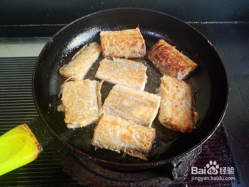 紫苏豆腐炖带鱼