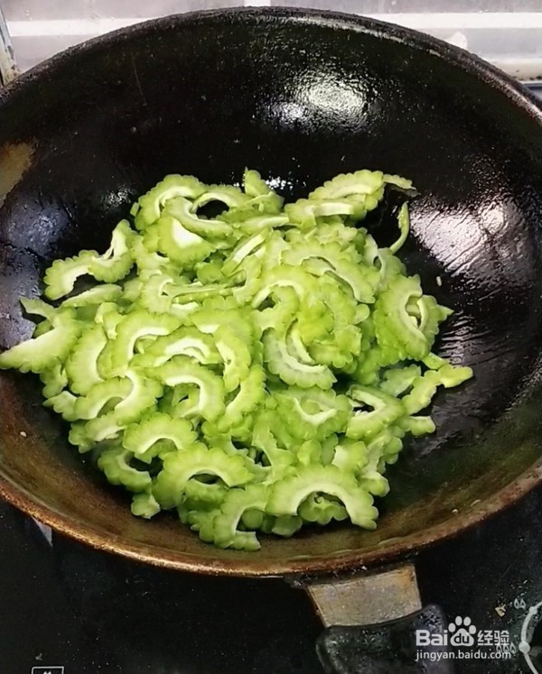 苦瓜炒肉丝的做法