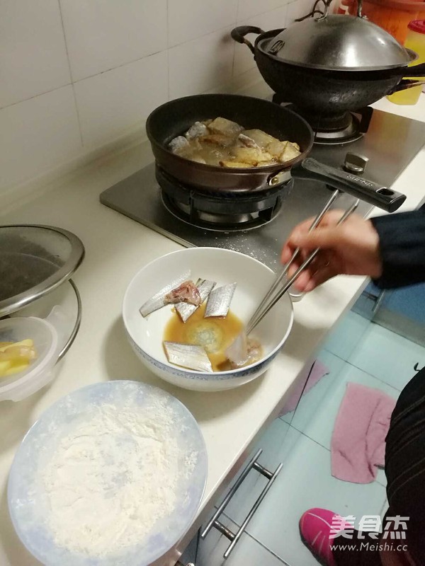 煎带鱼的家常做法