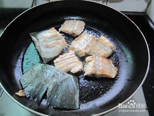 三文鱼骨头汤怎么做好吃