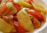 如何制作西红柿炒土豆片