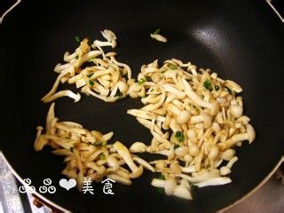 素菜也很美味——鱼香素丝