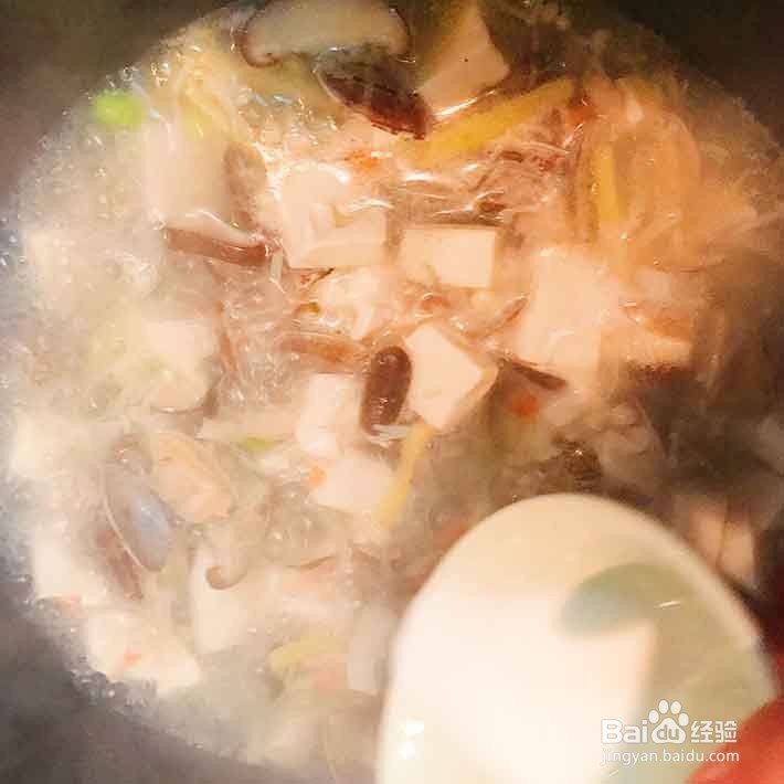 花蛤豆腐菌菇汤怎么做