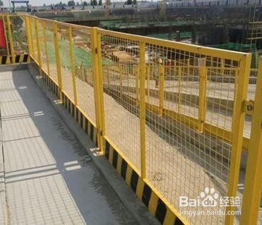 护栏姐告诉你如何定制施工场地防护栏杆