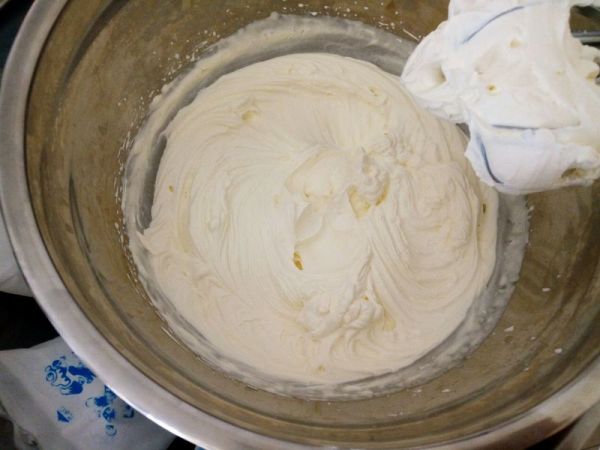 红丝绒水果裸蛋糕