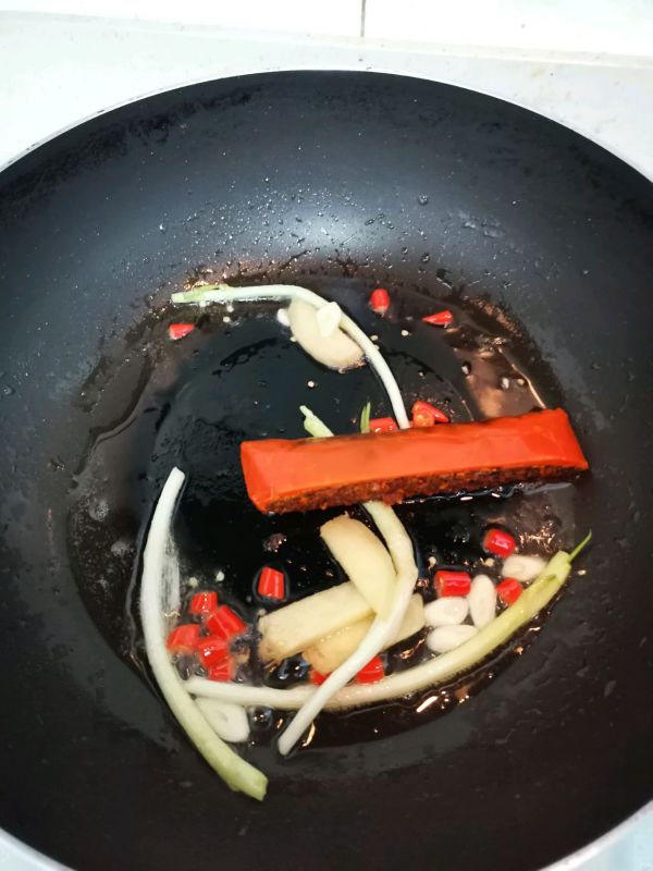 网红牛奶麻辣烫