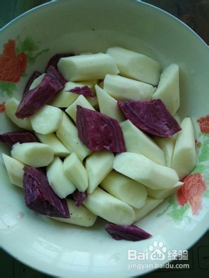 山药紫薯蒸排骨