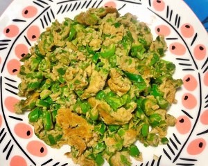食补佳品家常必备辣椒炒鸡蛋的做法