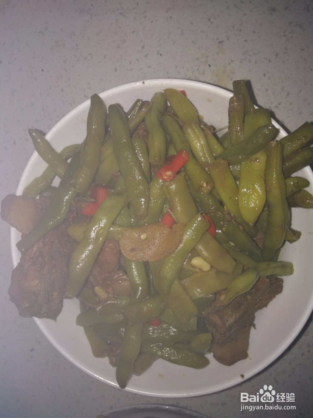 排骨炖豆角+红薯的做法
