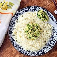 如何制作姜葱捞面