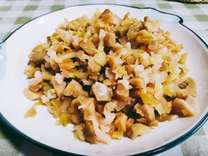 榨菜肉末下饭菜