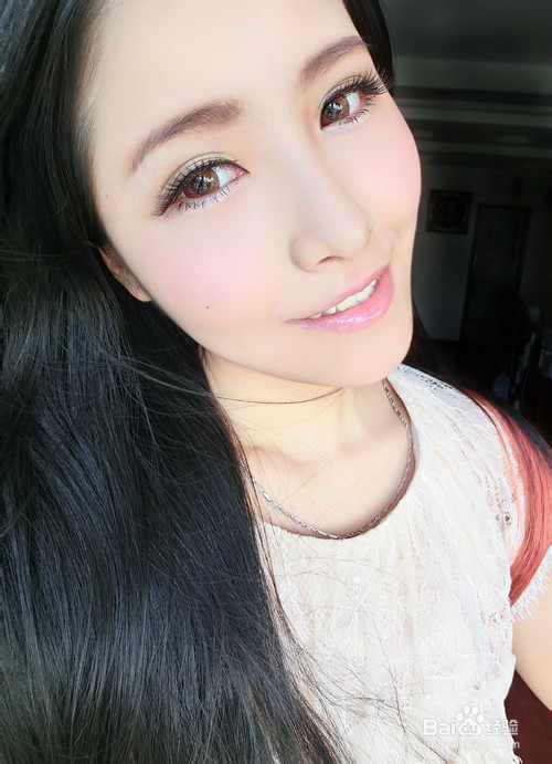 小呆带你走进化妆学校《九》如何化妆才不显老