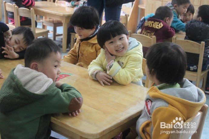 幼儿园中班如何组织看图讲述活动