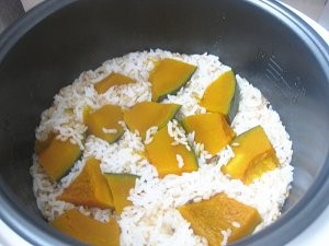 食补佳品日式南瓜糙米饭的做法