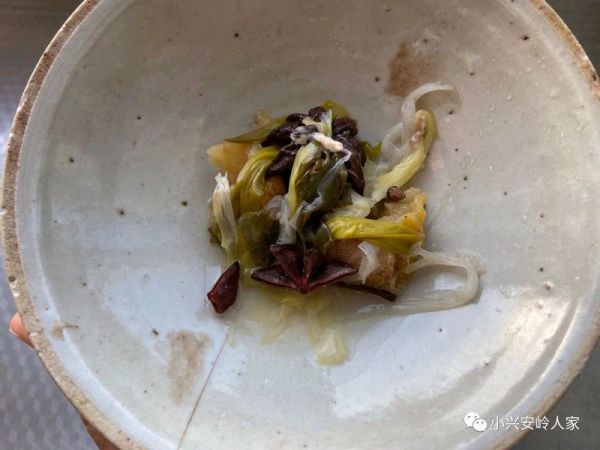 白菜木耳枸杞滋养骨汤