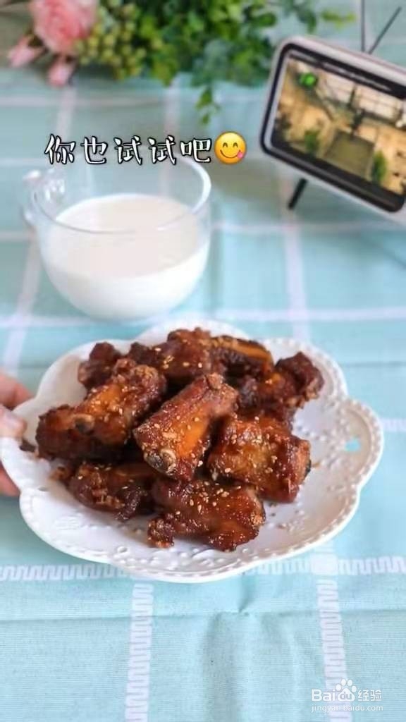如何制作蒜香炸排骨的攻略