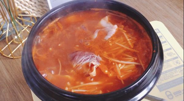 韩式泡菜豆腐汤