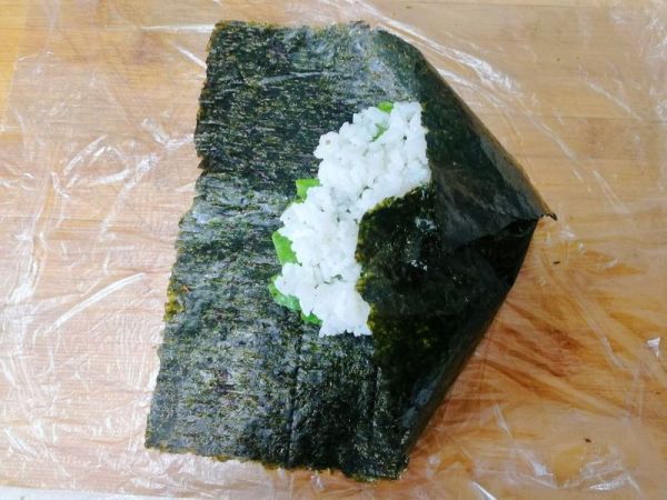 黑椒鸡腿海苔包饭