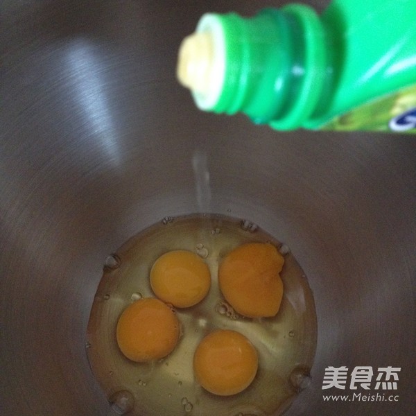 无水无油海绵纸杯蛋糕