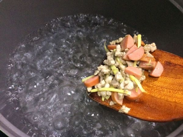 皮蛋火腿上汤豆苗