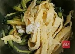 黄瓜拌鸡蛋的做法