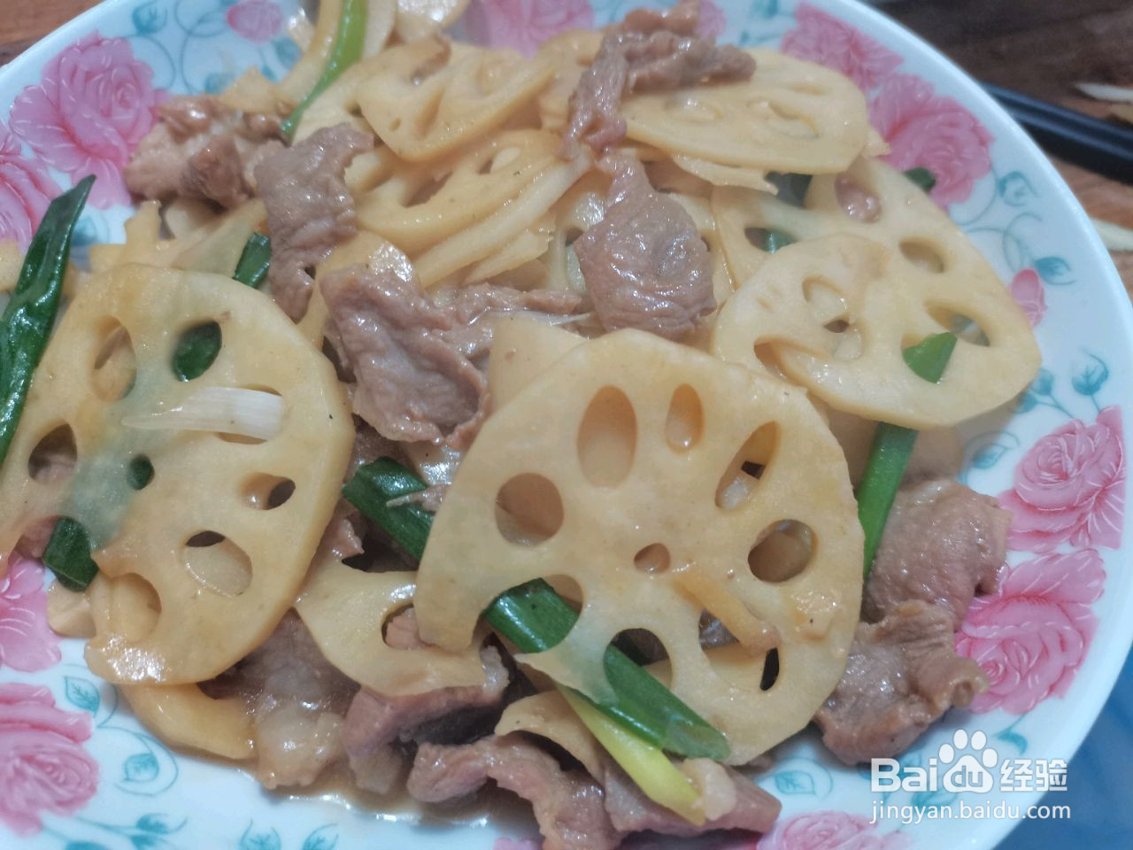 莲藕炒肉的做法