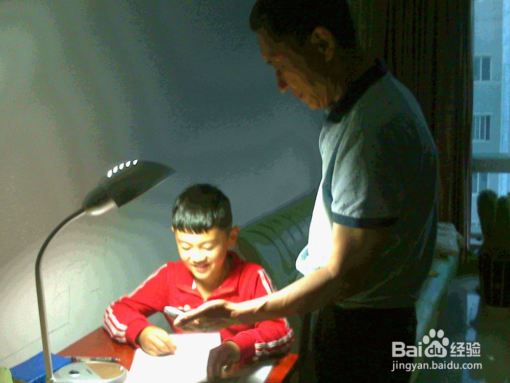 老年人怎样指导孩子写好方块字