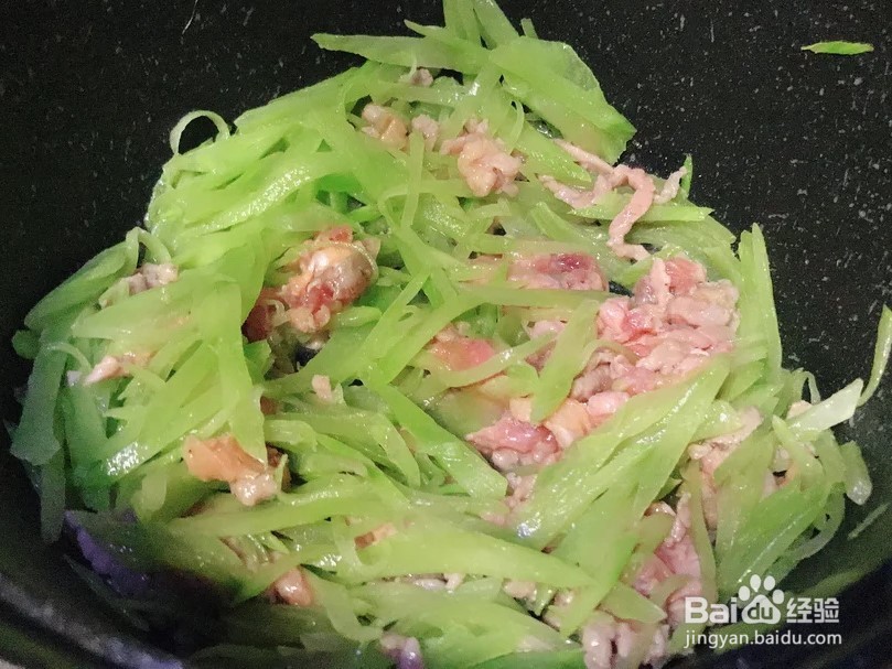 莴笋炒牛肉的做法