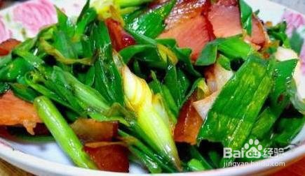 蒜苗炒腊肉怎么做