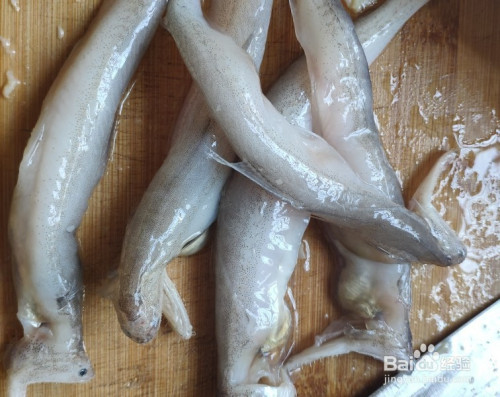 椒盐水潺的做法