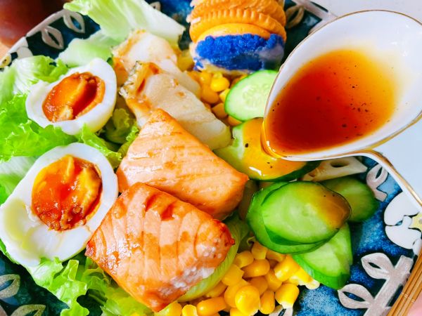 丘比汁三文鱼蔬菜