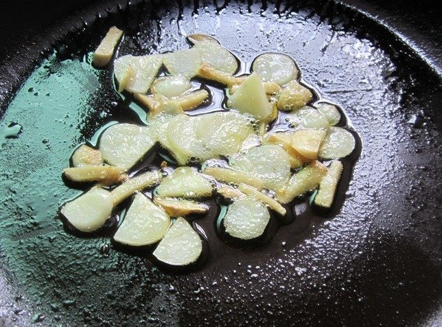 教你快速学会制作红烧鱼头！