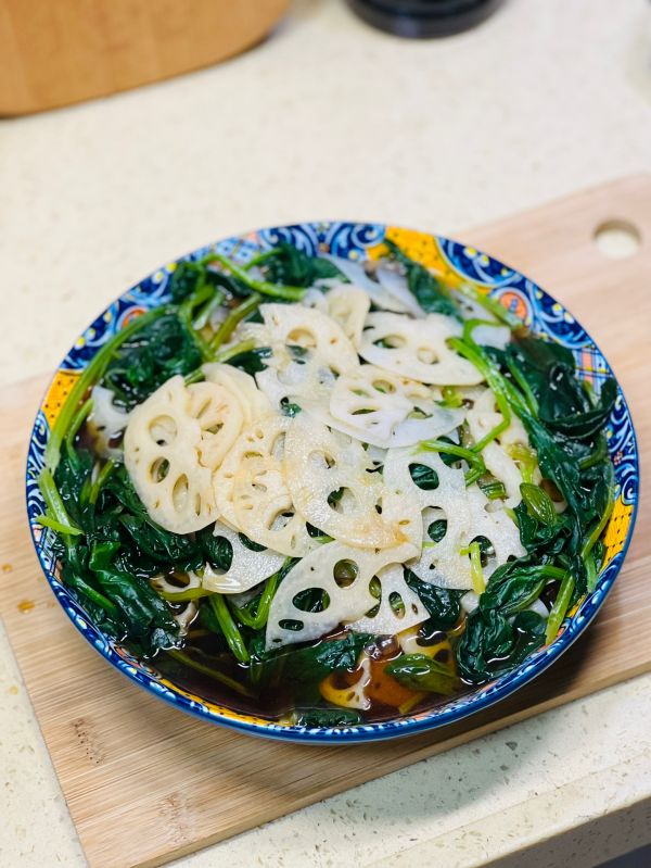 凉拌捞汁菠菜莲藕