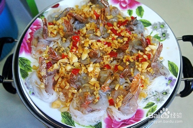 如何做美味的蒜蓉粉丝蒸大虾
