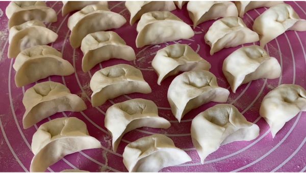 酸菜鸡蛋馅水饺