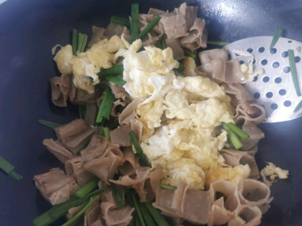 韭菜鸡蛋栲栳栳