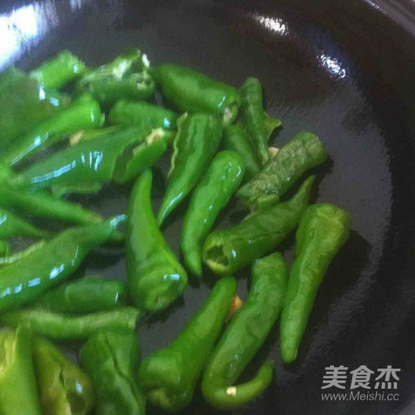 虎皮青椒的做法
