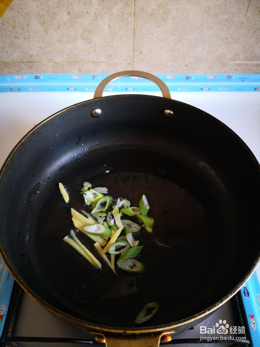 豆干炒蒜薹制作方法