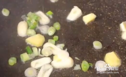 如何做家常油豆腐 ？