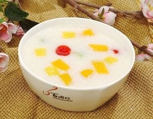 美味的开胃水果粥