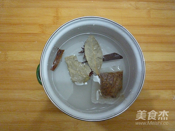 蜜汁辣豆干的做法