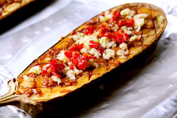 蒜沫剁椒烤茄子