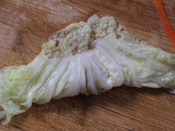 蒸白菜包的做法，妈妈们快收快收！