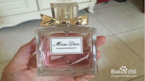 如何将过期的化妆品变为宝