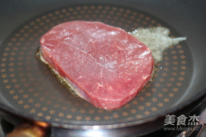 黑胡椒手工原切牛排