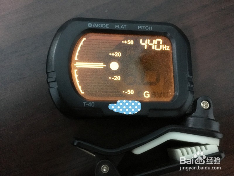 吉他音不准?如何调音之一:利用调音器