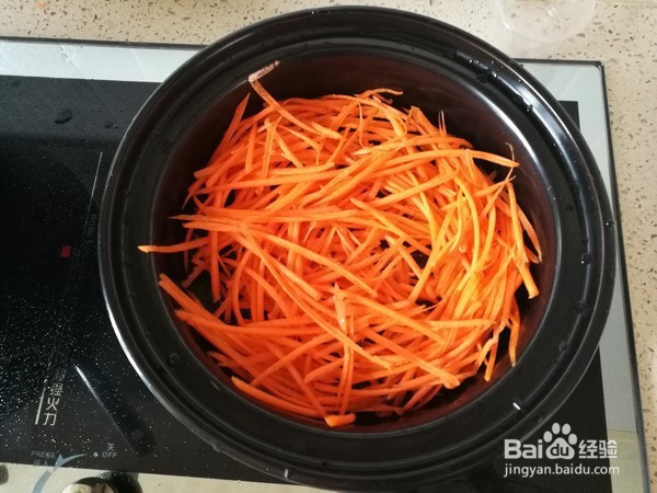 如何做出美味可口的胡萝卜丝肉丸