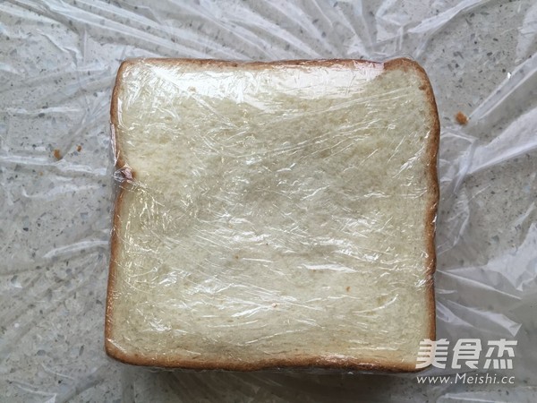 虾仁鸡蛋三明治